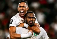 Issa-diop-celebration-mine-serree