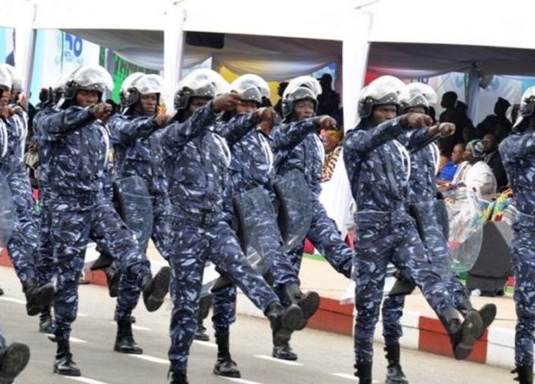 La police républicaine lors d'un défilé militaire
