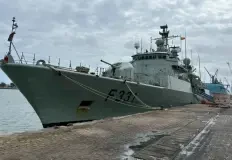 navire-marine-portugaise-a-cotonou