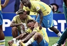 neymar-larmes-mondial26