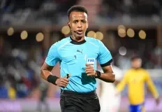 omar-abdulkadir-artan-arbitre