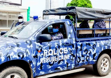 vehicule-police-republicaine